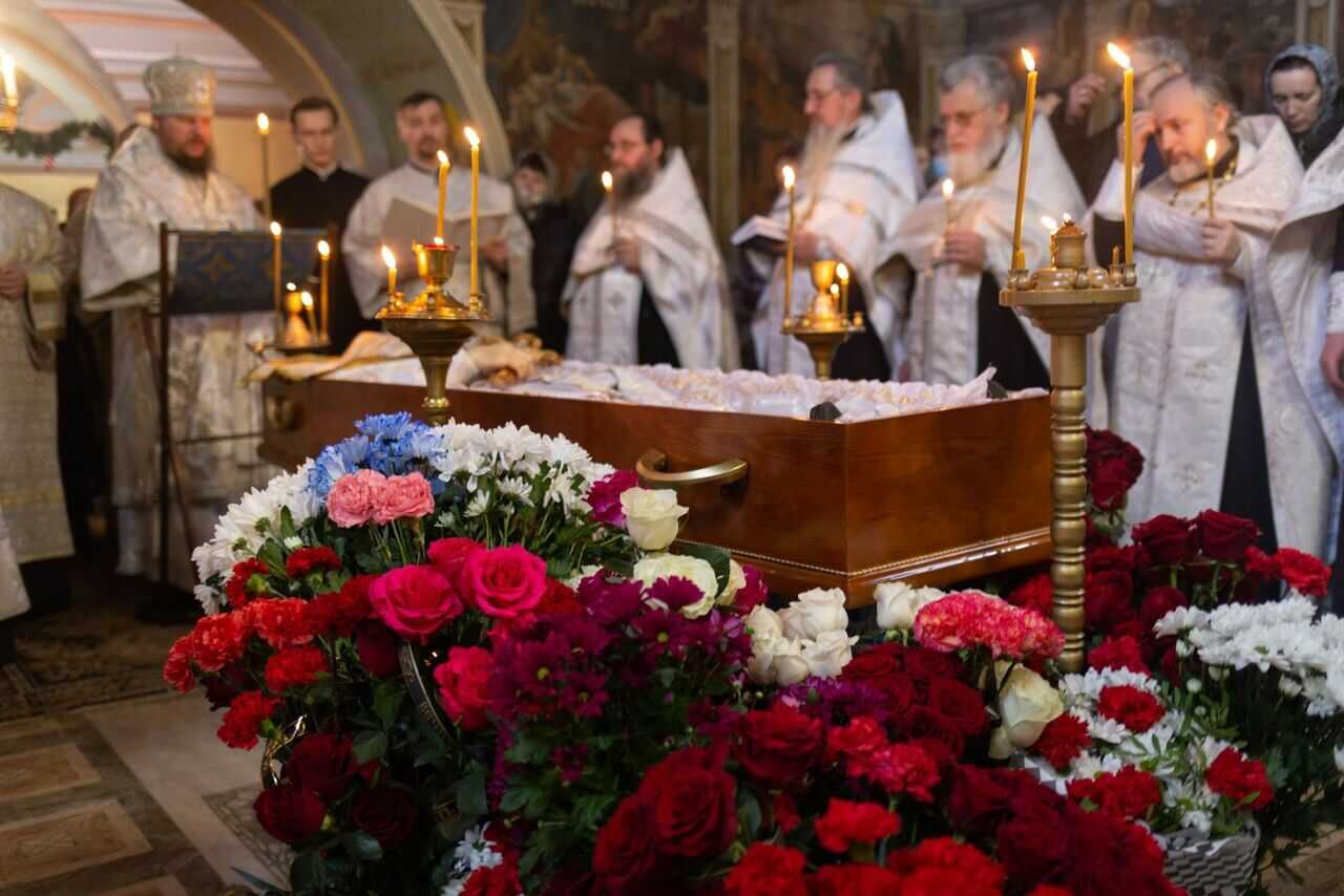 Отпевание усопшего в церкви панихида ритуальная услуга Минск